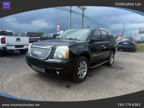 Black 2011 GMC Yukon Denali Sport Utility 4D for sale in Chillicothe, OH