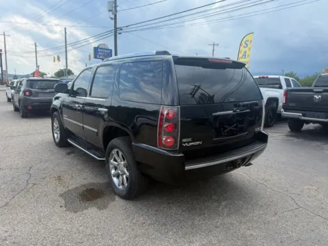 More photos of 2011 GMC Yukon Denali Sport Utility 4D at Instant Auto Sales Chillicothe, OH