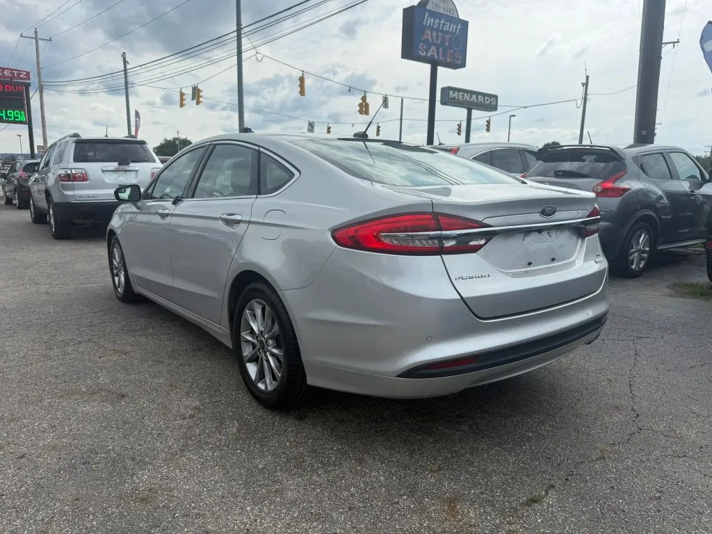 Ford Fusion photo 6