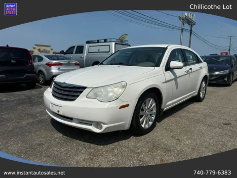 White 2010 Chrysler Sebring Limited Sedan 4D for sale in Chillicothe, OH