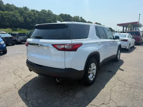 More photos of 2018 Chevrolet Traverse LS Sport Utility 4D at Instant Auto Sales Chillicothe, OH