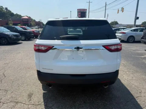 More photos of 2018 Chevrolet Traverse LS Sport Utility 4D at Instant Auto Sales Chillicothe, OH
