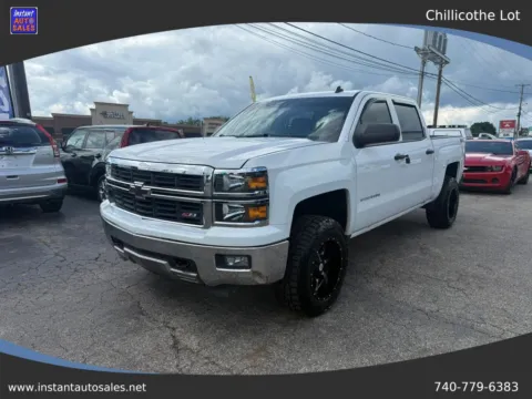 White 2014 Chevrolet Silverado 1500 Crew Cab Z71 LT Pickup 4D 5 3/4 ft for sale in Chillicothe, OH