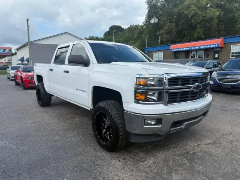 Another view of 2014 Chevrolet Silverado 1500 Crew Cab Z71 LT Pickup 4D 5 3/4 ft for sale in Chillicothe, OH at Instant Auto Sales Chillicothe