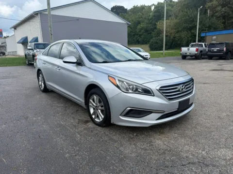 Another view of 2017 Hyundai Sonata SE Sedan 4D for sale in Chillicothe, OH at Instant Auto Sales Chillicothe