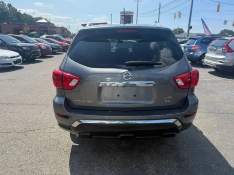 More photos of 2017 Nissan Pathfinder SV Sport Utility 4D at Instant Auto Sales Chillicothe, OH