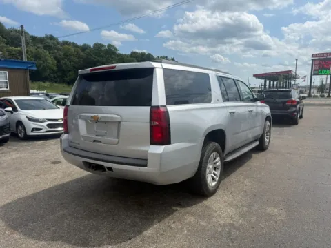 More photos of 2017 Chevrolet Suburban LT Sport Utility 4D at Instant Auto Sales Chillicothe, OH