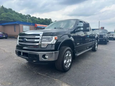 Another view of 2013 Ford F-150 SuperCrew Cab XLT Pickup 4D 5 1/2 ft for sale in Chillicothe, OH at Instant Auto Sales Chillicothe