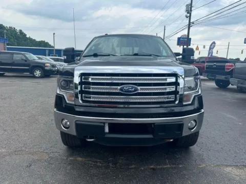 Photos of 2013 Ford F-150 SuperCrew Cab XLT Pickup 4D 5 1/2 ft for sale in Chillicothe, OH at Instant Auto Sales Chillicothe