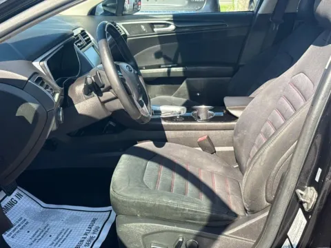 More photos of 2014 Ford Fusion SE Sedan 4D at Instant Auto Sales Chillicothe, OH