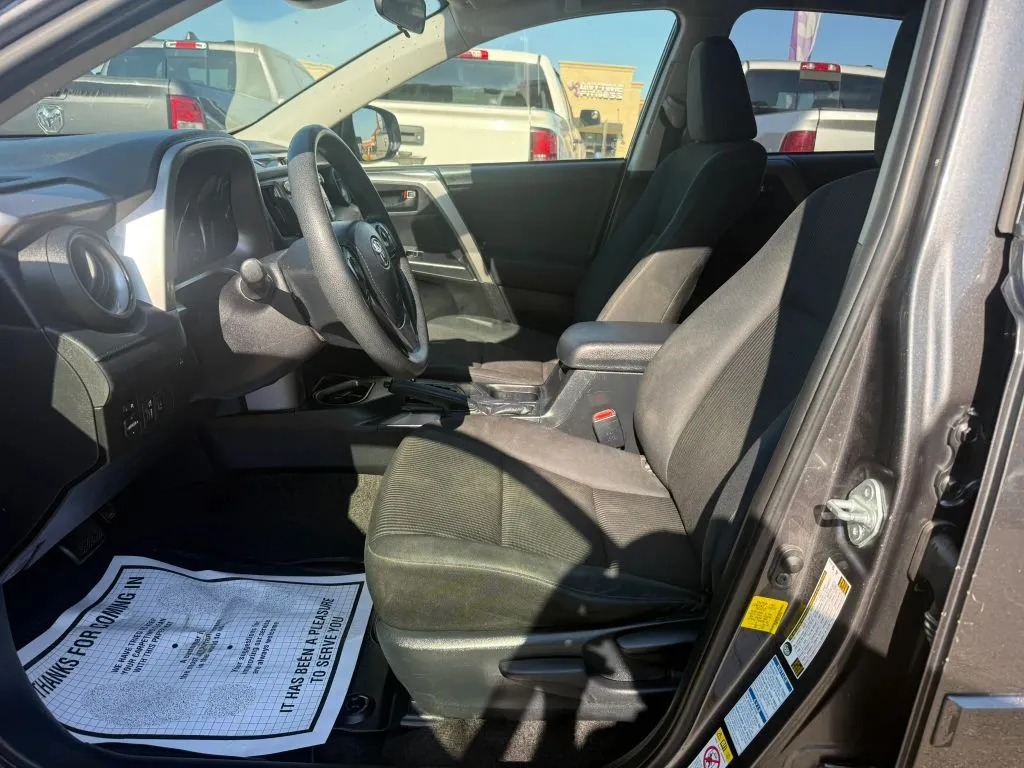Toyota RAV4 photo 7