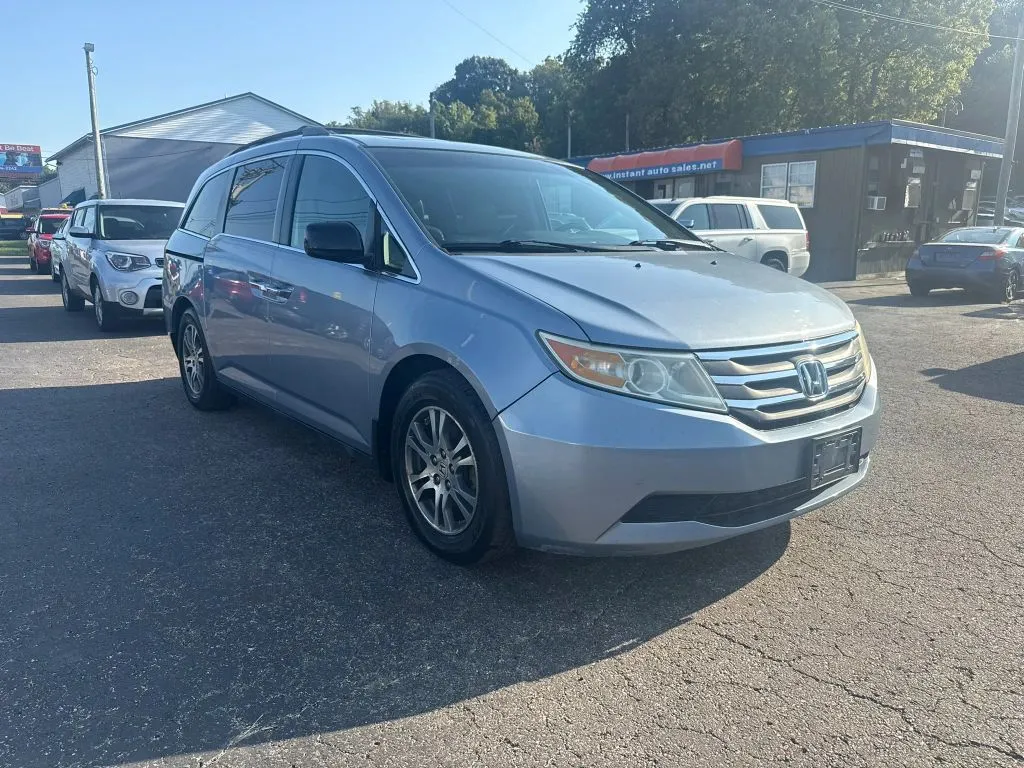Honda Odyssey photo 3