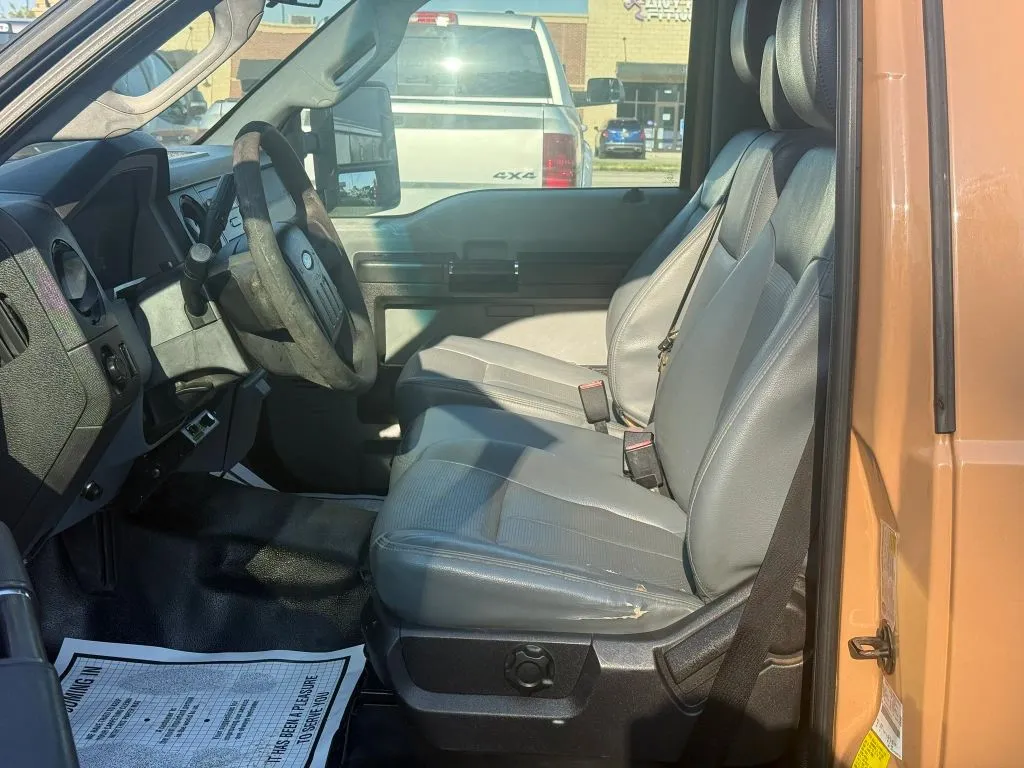 Ford F-350 photo 7