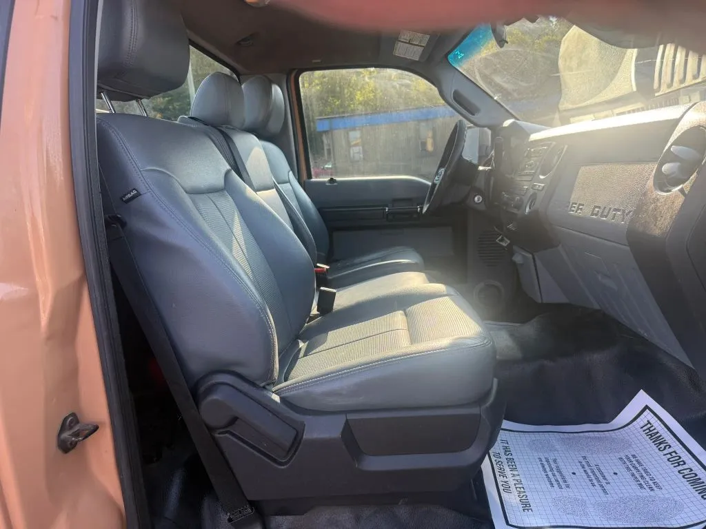 Ford F-350 photo 8