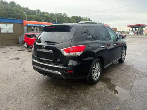 More photos of 2019 Nissan Pathfinder SL Sport Utility 4D at Instant Auto Sales Chillicothe, OH