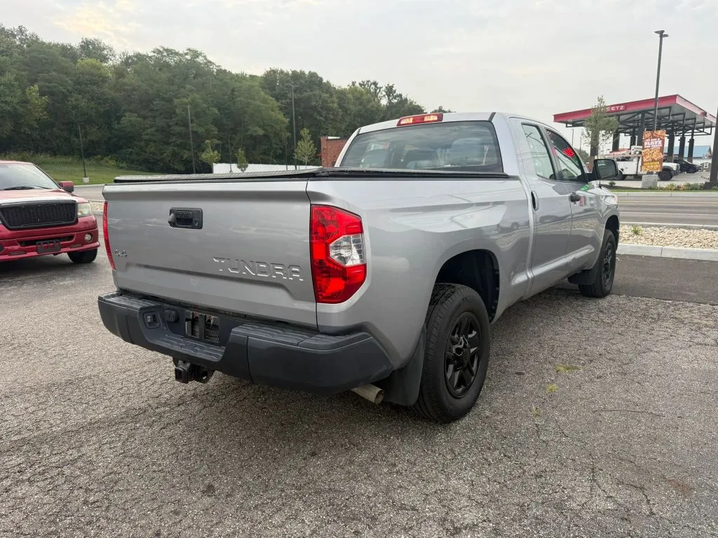Toyota Tundra photo 4