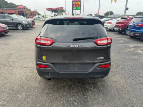 More photos of 2016 Jeep Cherokee Latitude Sport Utility 4D at Instant Auto Sales Chillicothe, OH