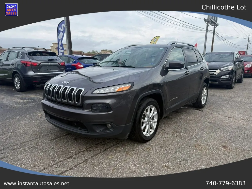 2016 Jeep Cherokee Latitude Sport Utility 4D for sale in Chillicothe, OH