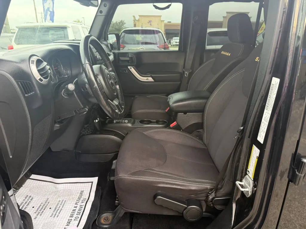 Jeep Wrangler photo 8
