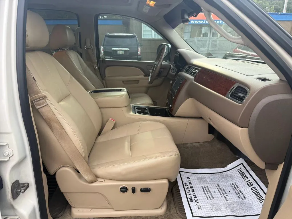 Chevrolet Silverado photo 8