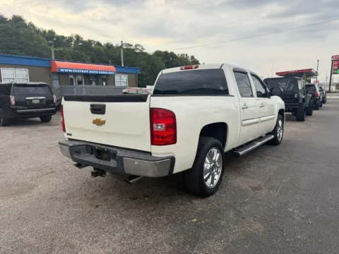 More photos of 2013 Chevrolet Silverado 1500 Crew Cab LTZ Pickup 4D 5 3/4 ft at Instant Auto Sales Chillicothe, OH