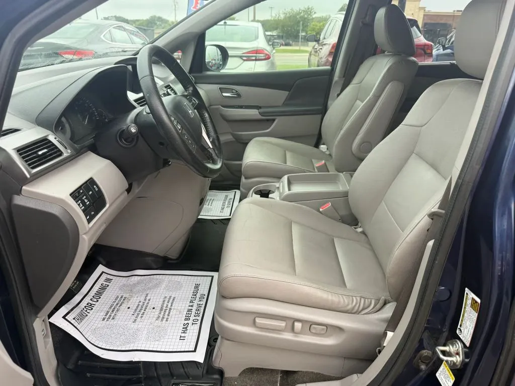 Honda Odyssey photo 7