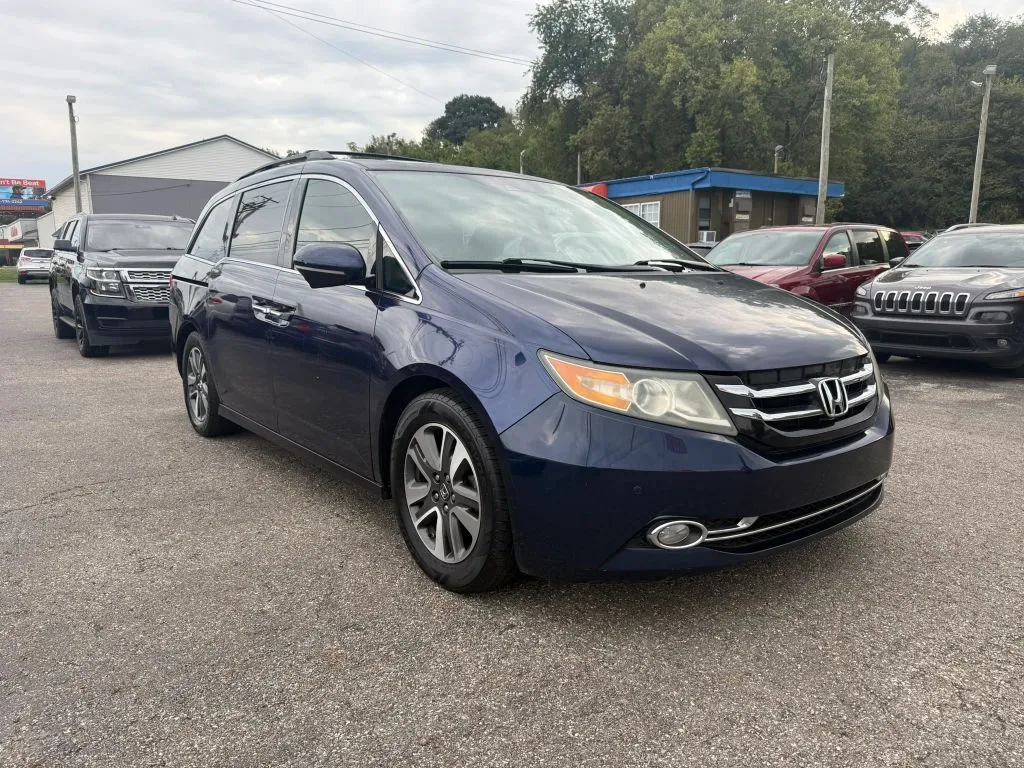 Honda Odyssey photo 3