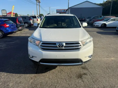 Photos of 2012 Toyota Highlander Limited Sport Utility 4D for sale in Chillicothe, OH at Instant Auto Sales Chillicothe
