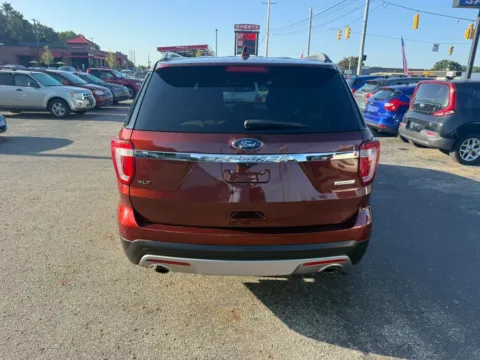 More photos of 2016 Ford Explorer XLT Sport Utility 4D at Instant Auto Sales Chillicothe, OH