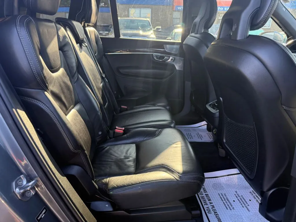 2016 Volvo XC90 Momentum - Photo 9