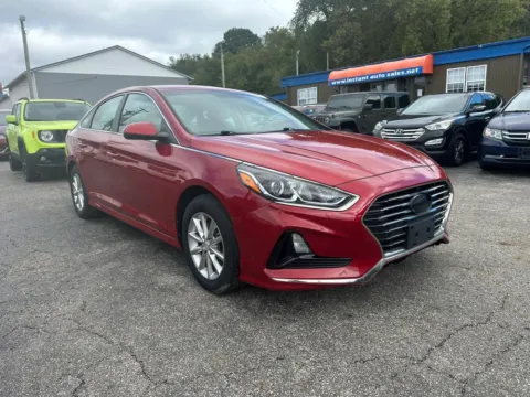 Photos of 2018 Hyundai Sonata SE Sedan 4D for sale in Chillicothe, OH at Instant Auto Sales Chillicothe