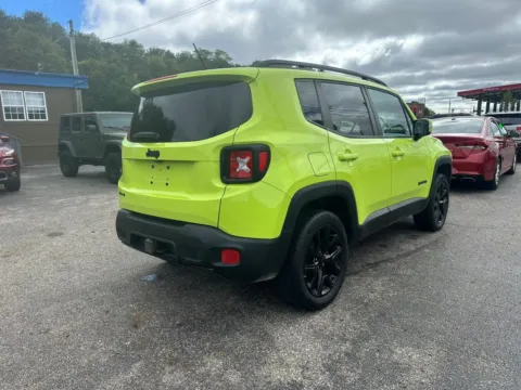 Another view of 2017 Jeep Renegade Altitude Sport Utility 4D for sale in Chillicothe, OH at Instant Auto Sales Chillicothe