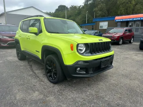 Photos of 2017 Jeep Renegade Altitude Sport Utility 4D for sale in Chillicothe, OH at Instant Auto Sales Chillicothe