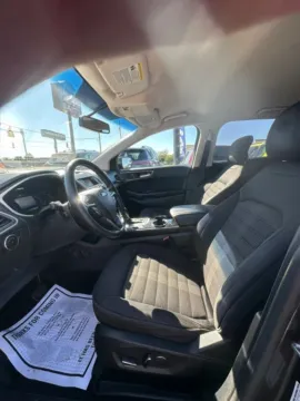 More photos of 2017 Ford Edge SEL Sport Utility 4D at Instant Auto Sales Chillicothe, OH