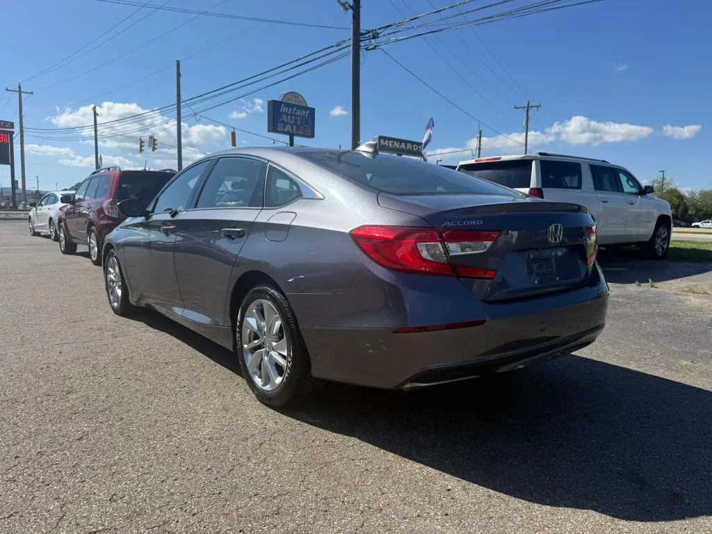 Honda Accord photo 6