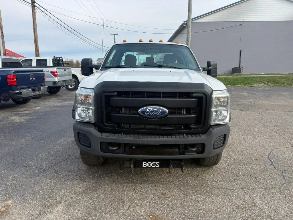 Ford F-250 photo 2