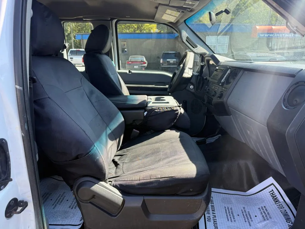 Ford F-250 photo 8