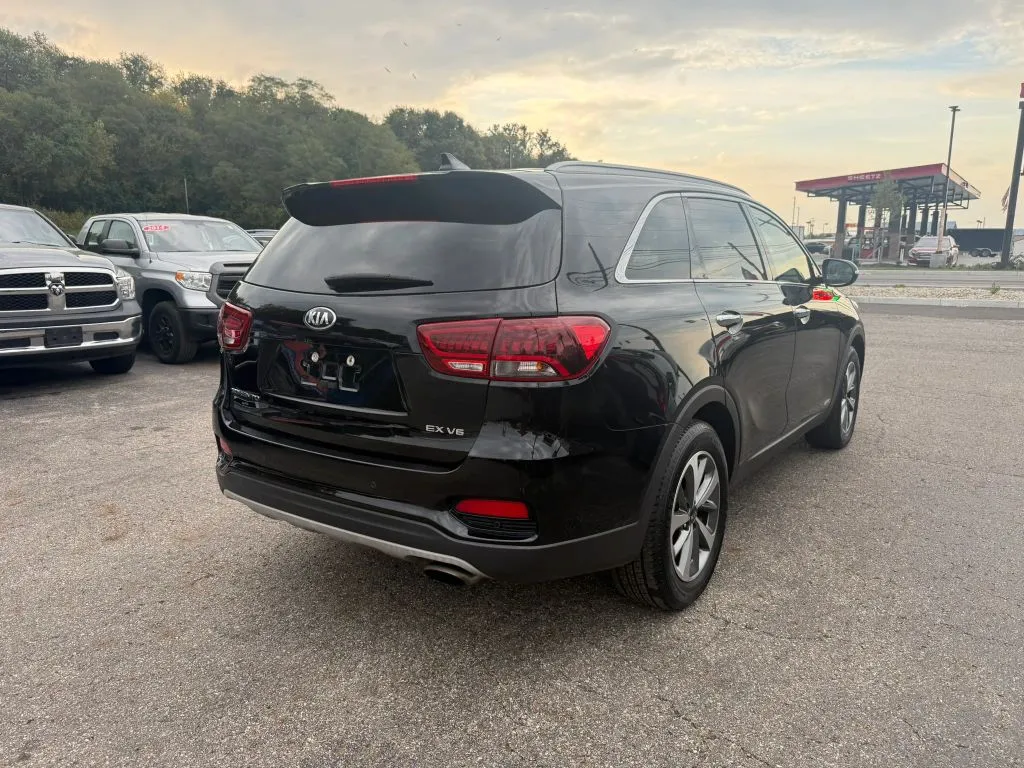 Kia Sorento photo 4