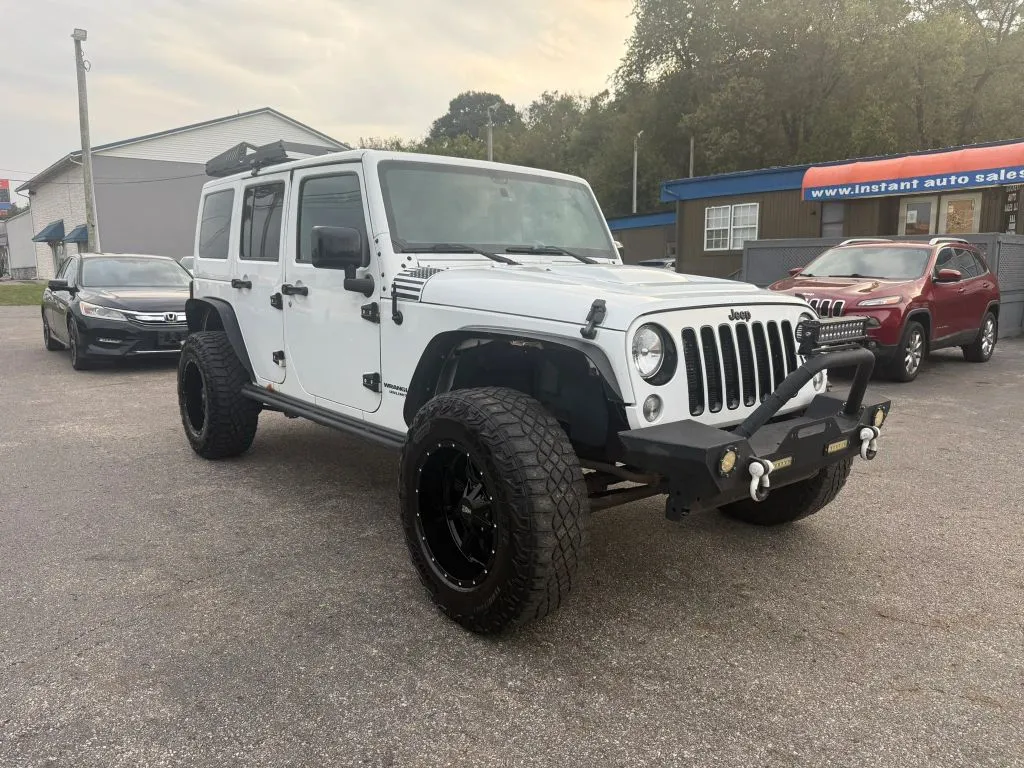 Jeep Wrangler photo 3