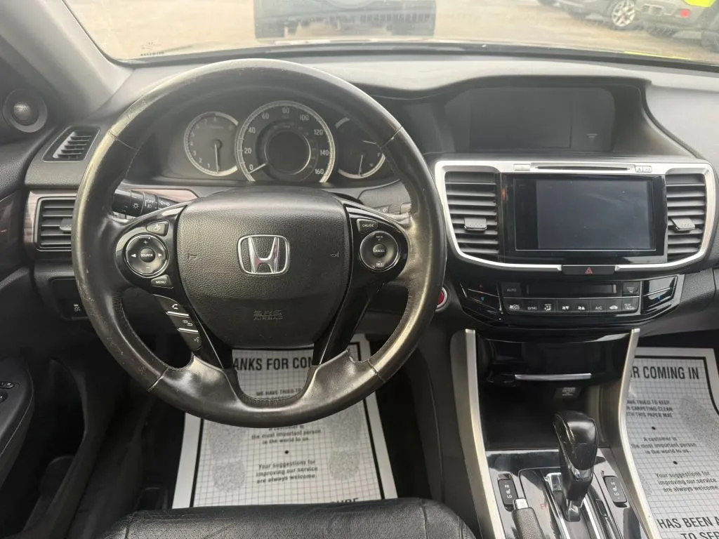 Honda Accord photo 7