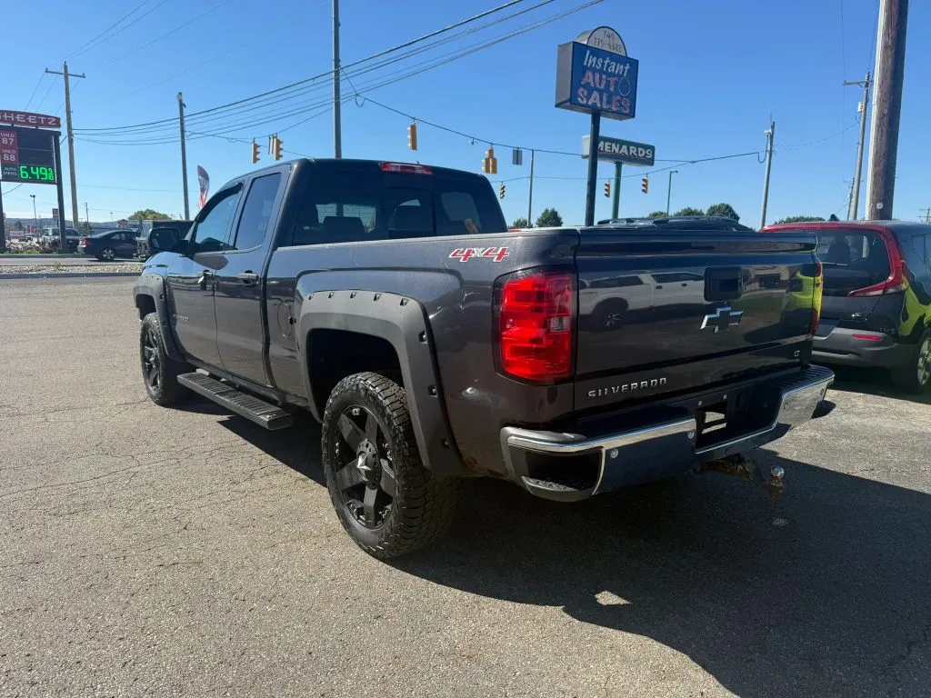 Chevrolet Silverado photo 6