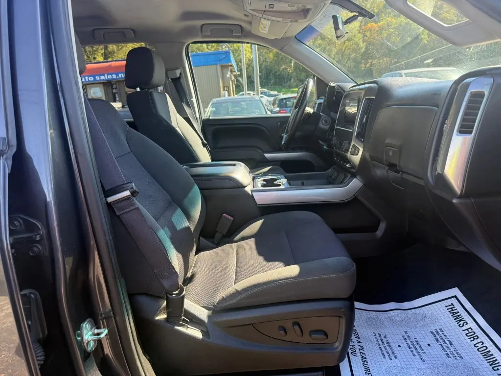 Chevrolet Silverado photo 8