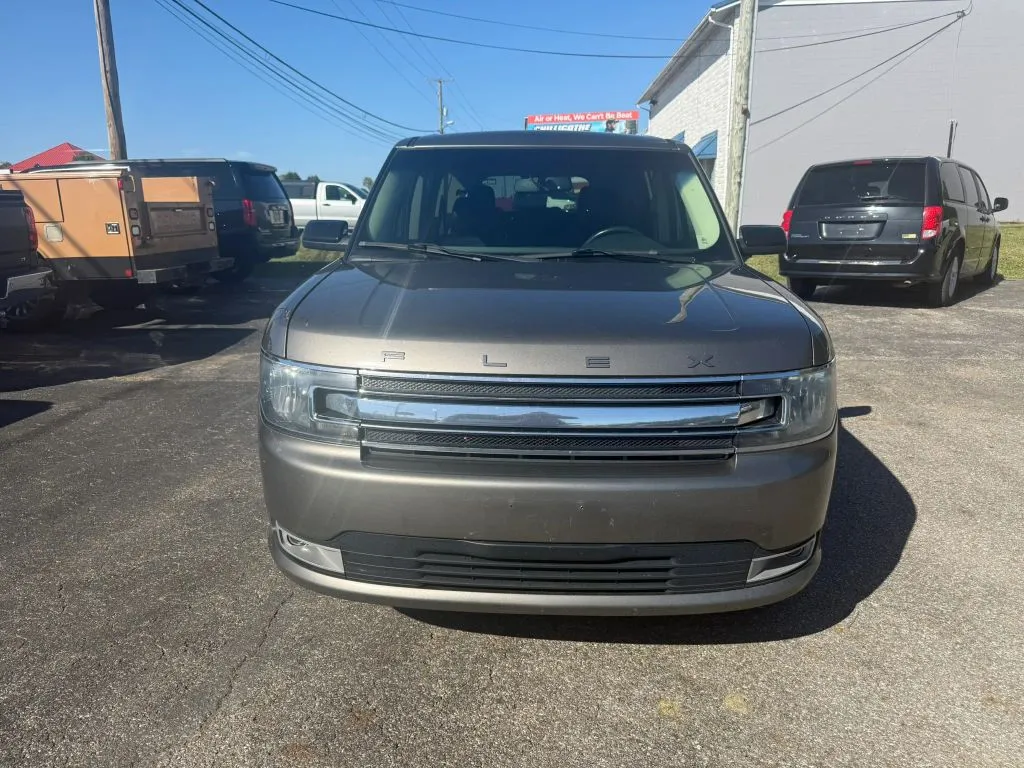 Ford Flex photo 2