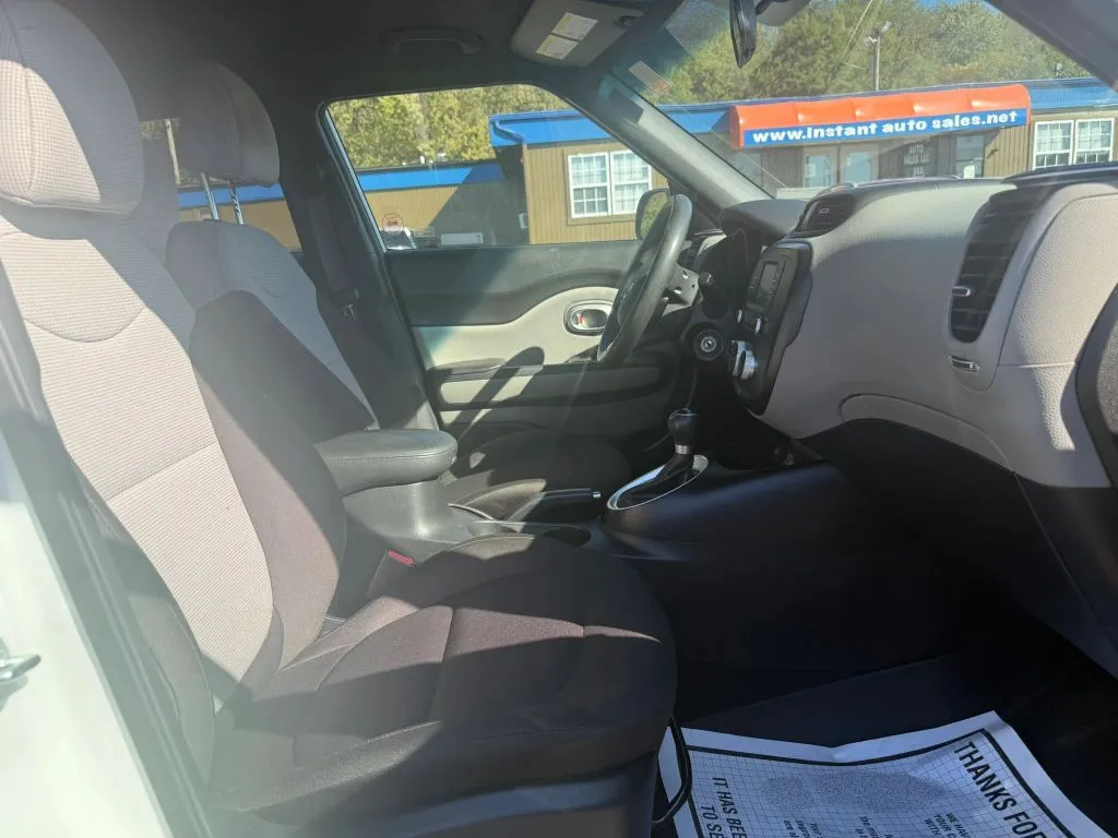 Kia Soul photo 8