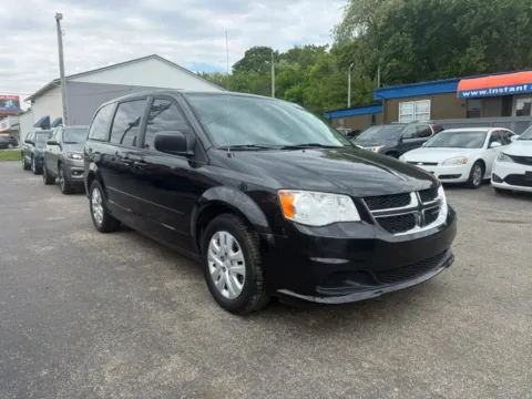 Another view of 2015 Dodge Grand Caravan Passenger SE Minivan 4D for sale in Chillicothe, OH at Instant Auto Sales Chillicothe
