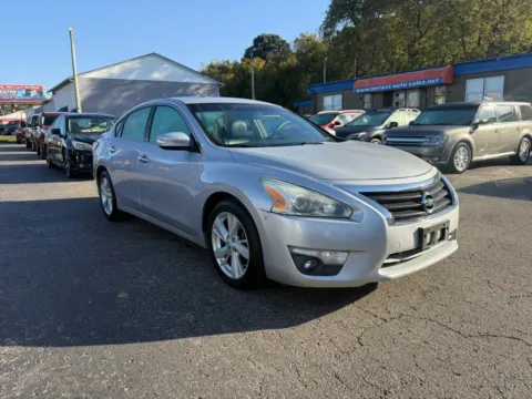Another view of 2013 Nissan Altima 2.5 SL Sedan 4D for sale in Chillicothe, OH at Instant Auto Sales Chillicothe