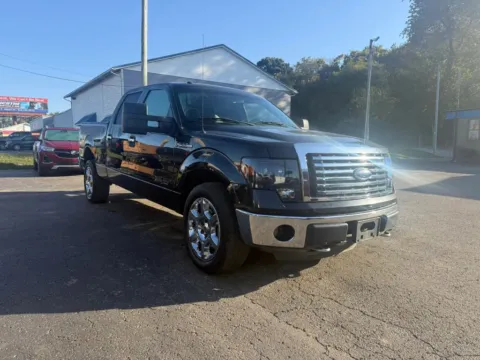 Another view of 2011 Ford F-150 SuperCrew Cab XLT Pickup 4D 5 1/2 ft for sale in Chillicothe, OH at Instant Auto Sales Chillicothe