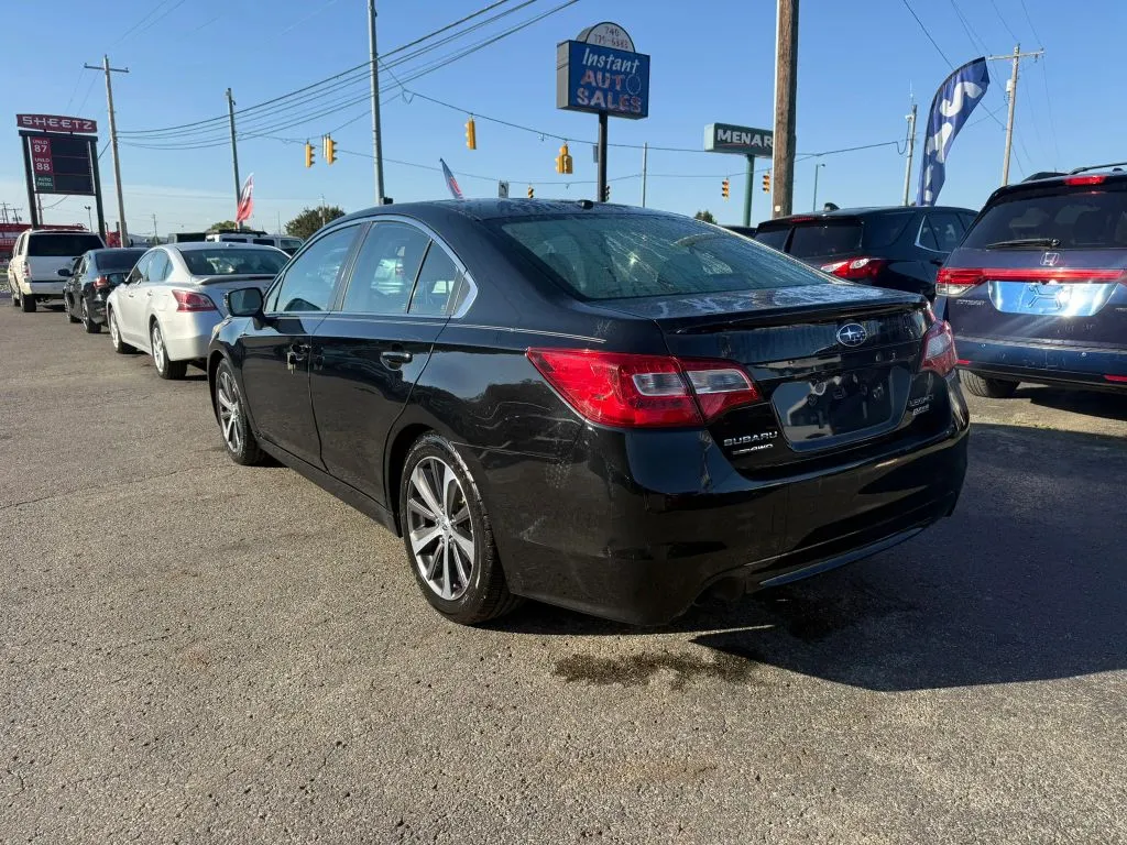 Subaru Legacy photo 6