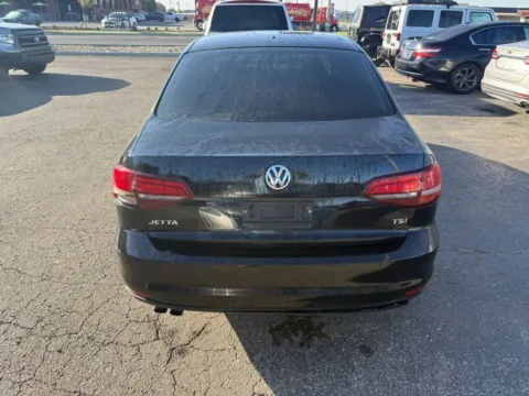 More photos of 2016 Volkswagen Jetta 1.4T S Sedan 4D at Instant Auto Sales Chillicothe, OH