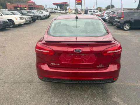 More photos of 2015 Ford Focus SE Sedan 4D at Instant Auto Sales Chillicothe, OH